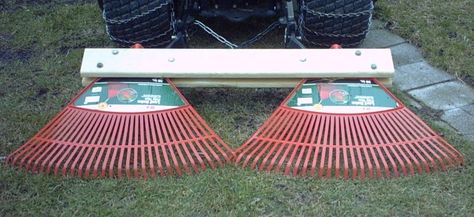 Pasture Drag Diy, Diy Farm Equipment, Lawn Tractor Attachments Diy, Homemade Tractor Implements, Diy Tractor Implements, Tractor Shed Ideas, Diy Tractor, Garden Tractor Attachments, Farm Hacks