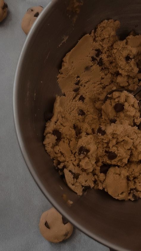 Cookie Dough Ice Cream Aesthetic, Cookies Astethic, Cookie Dough Aesthetic, Lindsey Aesthetic, Dough Aesthetic, Baking Aesthetic, Bakers Gonna Bake, Yummy Comfort Food, Food Goals