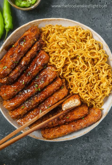 Delicious Spicy Food, Japanese Food Noodles, Best Snacks Recipes, Me As Food, Healthy Tempeh Recipes, Tasty Spicy Food, Good Vegan Food, Cute Meal Ideas, Me As A Food