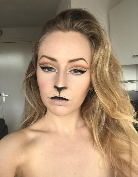 Boyfriend said make yourself look like a lion I was bored so I did #makeup #beauty Lion Makeup, Channel Makeup, How To Match Foundation, Like A Lion, Cute Lion, Beauty Foods, A Lion, Blog Social Media, Secret Obsession