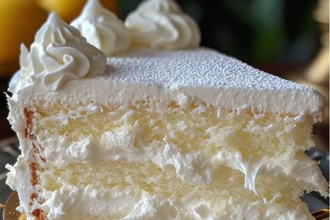 Italian Lemon Cream Cake Italian Lemon Cream Cake Recipe, Italian Lemon Cream Cake, Lemon Creme Cake, Italian Lemon Cake, Italian Cream Cake Recipe, Lemon Cream Cake, Italian Cream Cakes, Easy Cake Decorating, Lemon Cream