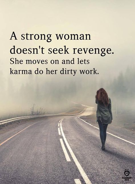 Karma Frases, Inspirerende Ord, A Strong Woman, 9gag Funny, Motiverende Quotes, Karma Quotes, Strong Woman, Lesson Quotes, Life Lesson Quotes