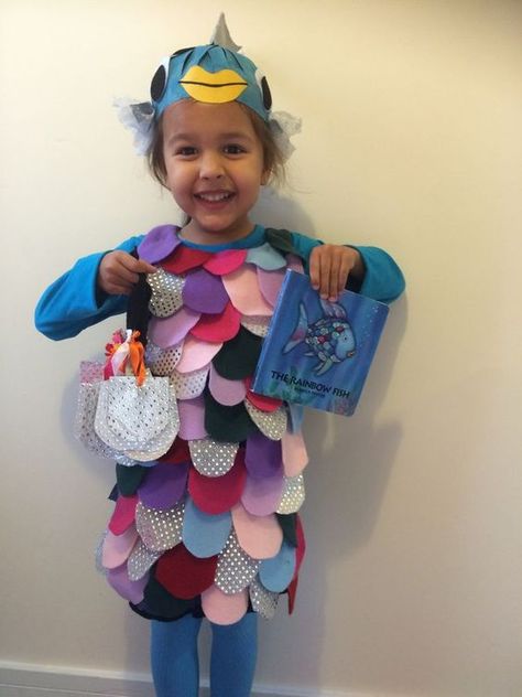 Fish Costume Kids, Rainbow Fish Costume, Easy Book Character Costumes, Rainbow Fish Book, Book Week Costumes, Book Characters Dress Up, Character Dress Up, Fish Costume, Book Costumes