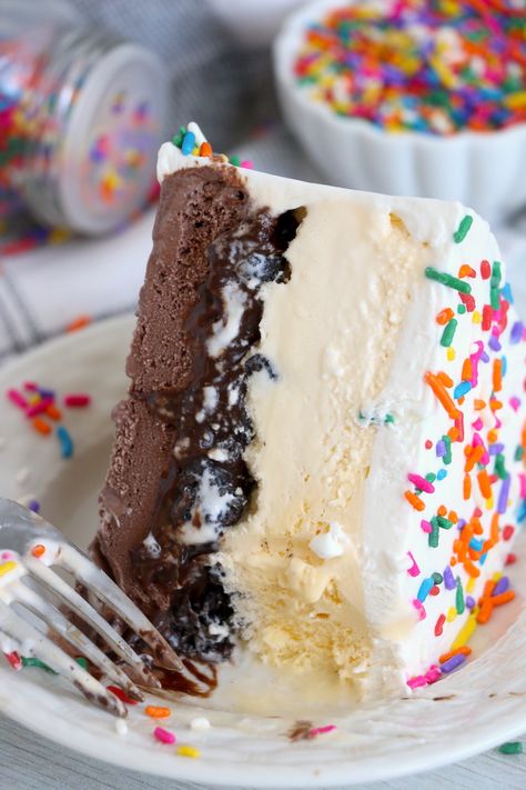 Dairy Queen Ice Cream Cake Recipe, Dq Ice Cream Cake, Dq Ice Cream, Dairy Queen Ice Cream, Dairy Queen Ice Cream Cake, Icebox Cakes, Awesome Desserts, Desserts Ideas, Tiramisu Dessert