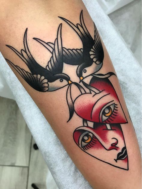 Swallow Tattoo Meaning, Tattoo Plume, Traditional Swallow Tattoo, Swallow Tattoo Design, Traditional Heart Tattoos, Sparrow Tattoo, Traditional Style Tattoo, Herz Tattoo, Swallow Tattoo