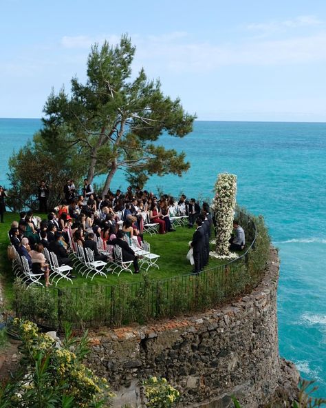 Where dreams come true 👰🏼 #villatreville #destinationwedding #luxury #wedding #seaside #positano #amalficoast #italy 🇮🇹 | Event:… Villa Treville, Wedding Seaside, Profile Pic, Dreams Come True, Positano, Amalfi Coast, Dream Come True, Luxury Wedding, Dolores Park