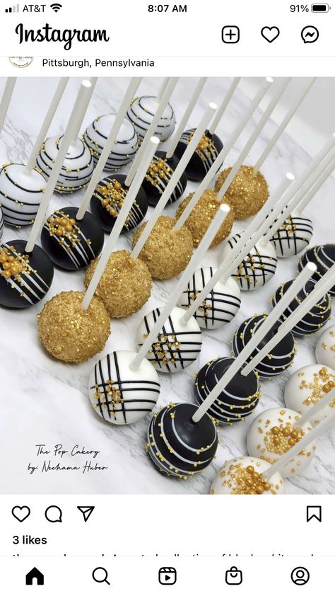 All Black Party Treats, 50th Bday Dessert Table, 21st Birthday Black And Gold Theme, Black And Gold Fifty Birthday Party, 30th Birthday Gold And Black, Desserts For 18th Birthday, Gold And Black 40th Birthday Party, 60th Birthday Ideas Black And Gold, Black And Gold Themed 30th Birthday Party