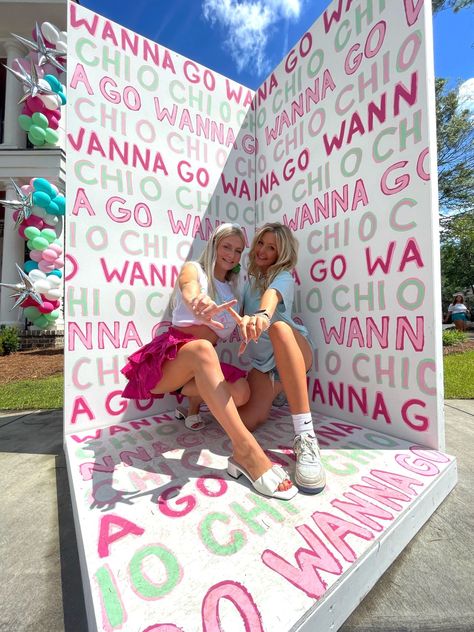 Sorority Recruitment Banners, Sorority Recruitment Decorations, Recruitment Decorations, Spirit Week Themes, Sorority Recruitment Themes, Sorority Decorations, College Banner, Sorority Themes, Recruitment Themes