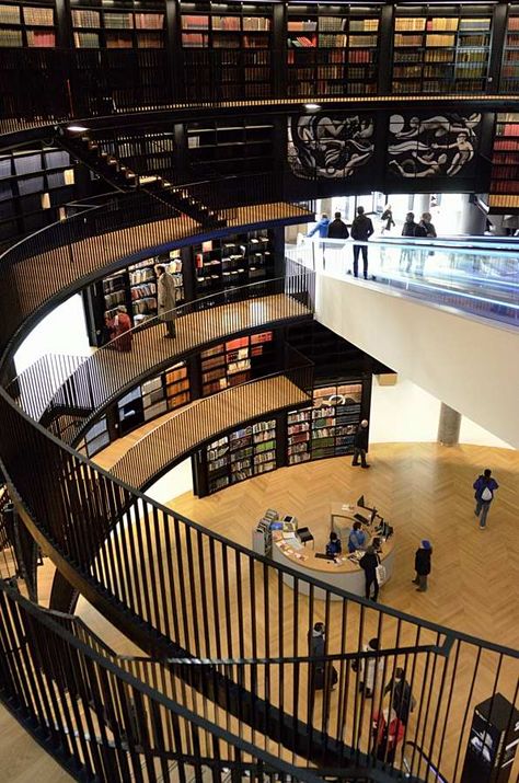 View inside the new Library of Birmingham, UK Library Of Birmingham, University Of Birmingham Uk Aesthetic, Birmingham Uk Aesthetic, Birmingham Architecture, Productive Era, Aston Birmingham, Birmingham Library, Book Shops, Architectural Ideas