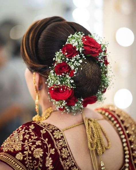 Top 15 Floral Bun Hairstyles for Brides this Wedding Season - K4 Fashion Side Bun Hairstyles, Braid Videos, Wedding Bun, High Bun Hairstyles, Flower Bun, Pengantin India, Wedding Bun Hairstyles, Bridal Bun, Perhiasan India