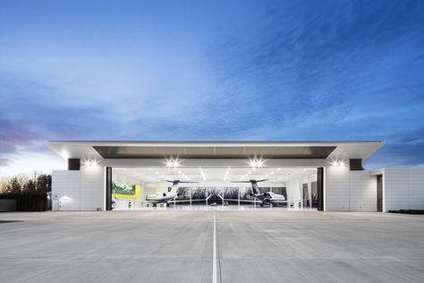 Airplane Hangar Design, Private Hangar, Plane Hanger, Hangar Architecture, Aircraft Hangar Design, Hanger Homes, Hangar House, Hangar Homes, Airplane Hanger