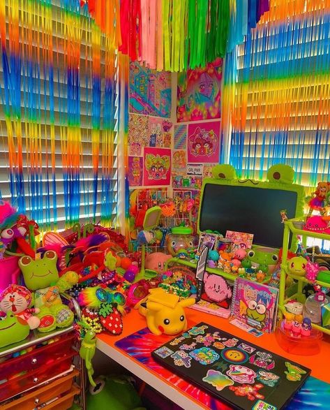 Kandi Room Decor, Kidcore Room Ideas, Kidcore Decor, Kid Core Room, Kidcore Bedroom, Room Reset, Kidcore Room, Clutter Core, Kid Core Aesthetic