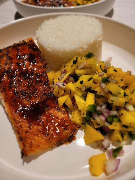 Jerk Salmon With Mango Salsa, Salmon Caribbean Recipes, Jamaican Jerk Salmon, Caribbean Salmon Recipes, Carribean Salmon Recipes, Jamaican Jerk Salmon Recipe, Jerk Salmon Tacos, Caribbean Fish Recipes, Caribbean Tacos