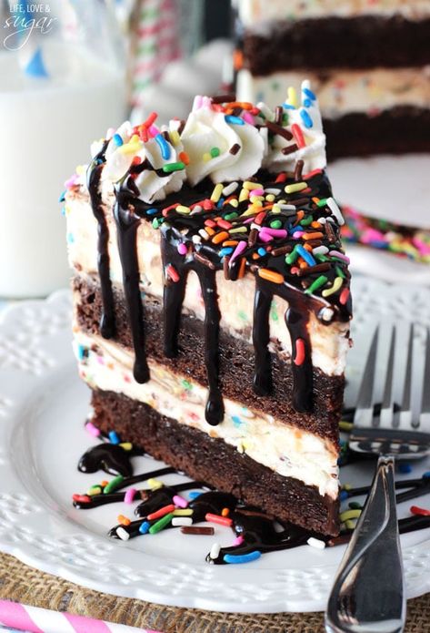 Best Ice Cream Cake, Diy Ice Cream Cake, Cake Batter Fudge, Brownie Cake Recipe, Brownie Ice Cream Cake, Cake Batter Ice Cream, Homemade Ice Cream Cake, Ice Cream Cake Recipe, Brownie Ice Cream