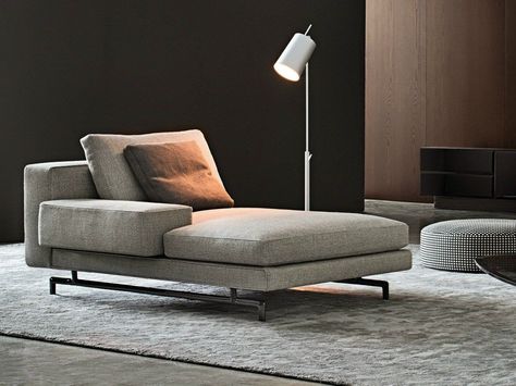 For use in a more contemporary interior, this lounge highlights many aspects of the klini. Couches were used both as beds and places to recline while eating, and this particular piece echoes the geometric lines of its ancient wooden and/or metal predecessors with a bit more added comfort in the upholstery. Modern Chaise Lounge, Modern Chaise, Sofa Daybed, Daybed Design, Modern Daybed, Lounge Couch, Chaise Lounge Sofa, Upholstered Daybed, Chaise Lounges