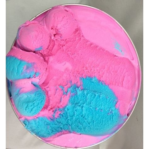 Bright pink and blue cotton candy ice cream swirled together. Kawaii Recipes, Ice Cream Cotton Candy, Pink And Blue Cotton Candy, Cotton Candy Recipe, Cotton Candy Ice Cream, Ice Cream Swirl, Candy Ice Cream, Blue Cotton Candy, Acai Bowls