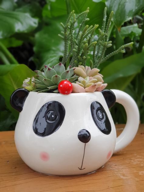 Pottery Creatures, Panda Ceramic, Miniature Garden Design, Panda Mug, Decor Vase, Pottery Crafts, Thrown Pottery, Clay Art Projects, Miniature Garden