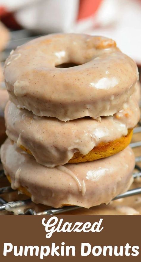 Easy Pumpkin Spice Muffins, Recipes Dessert Easy, Pumpkin Donuts Recipe, Pumpkin Doughnut, Cinnamon Glaze, Homemade Donuts Recipe, Baked Donut Recipes, Pumpkin Spice Donut, Pumpkin Recipes Easy