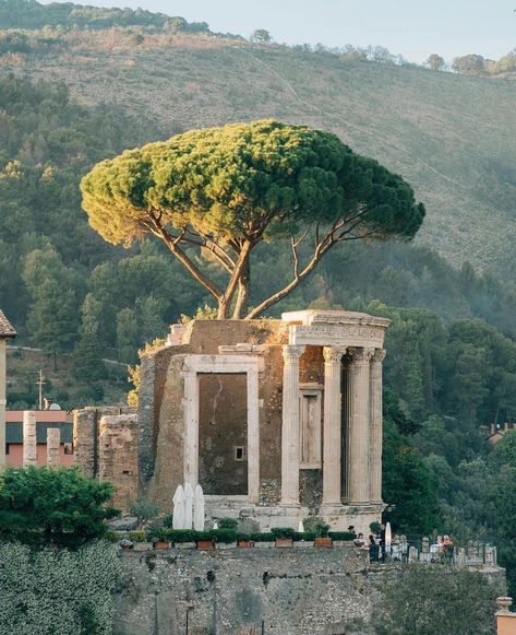 Tivoli Italy, 2023 Moodboard, Mediterranean Aesthetic, Moodboard Inspiration, Voyage Europe, Art Antique, October 4, Jolie Photo, Ancient Rome