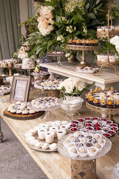 Wedding Dessert Table Decor, Rustic Dessert Table, Deco Buffet, Dessert Table Birthday, Dessert Bar Wedding, Cookie Table, Dessert Table Decor, Wedding Cake Table, Wedding Dessert Table