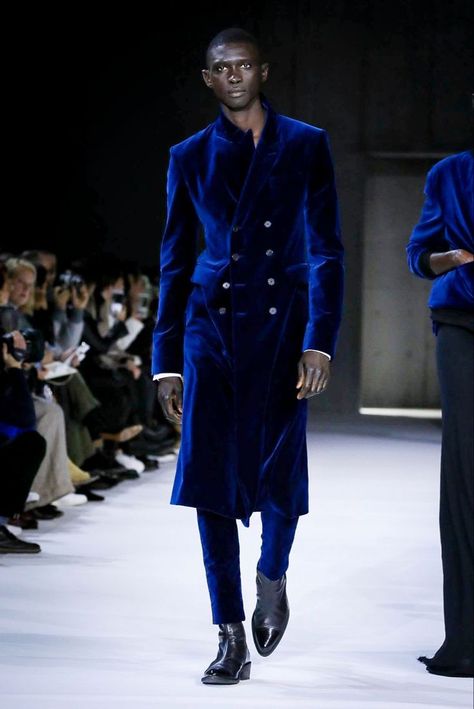 Capitol Fashion, Best Of Fashion Week, Menswear Runway, King Fashion, Haider Ackermann, Weird Fashion, Jackets Men Fashion, Stylish Boys, Ready To Wear Collection