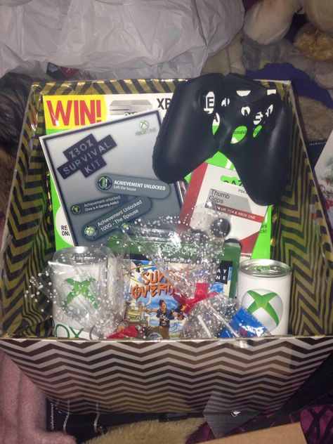 This is my boyfriends Christmas gift, what better then a xbox hamper ! Hope he likes it Christmas Hamper For Boyfriend, Basket Themes, Christmas Gift Ideas For Boyfriend, Theme Baskets, Perfect Gift Basket, Creative Gift Baskets, Boyfriend Gift Basket, Diy Anniversary Gift, Gift Ideas For Boyfriend