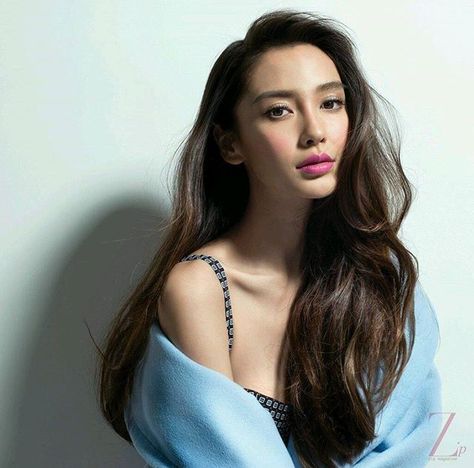 #angelababy Angela Baby, Mail Order Brides, Bollywood Cinema, Asian Bride, Asian Celebrities, Maquillaje Natural, Mail Order, Womens Makeup, Asian Beauty