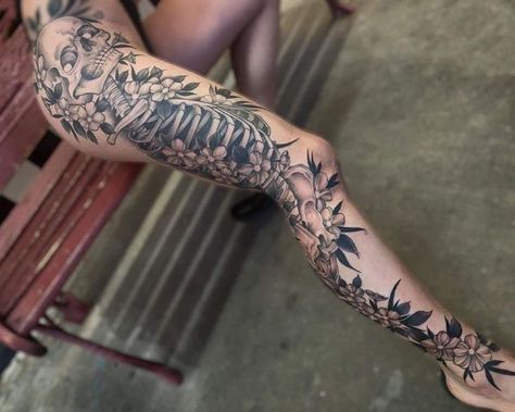 Full Leg Tattoos Women, Full Leg Tattoo, Tattoos Feminine, Tattoos Quote, Tattoos Fine Line, Thigh Piece Tattoos, Tattoos Leg, Feminine Skull Tattoos, Hip Thigh Tattoos