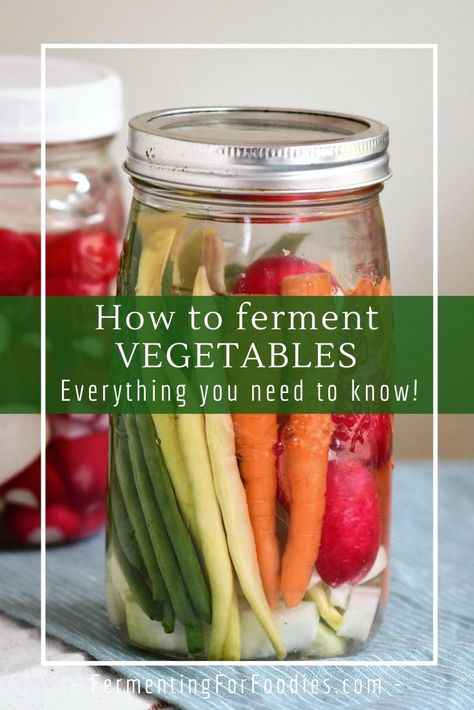 Ferment Vegetables, Canning Preserves, Pickled Things, Fermented Vegetables Recipes, Paleo Snack, Fermented Veggies, Vegetable Sticks, Fermentation Crock, Fermented Pickles