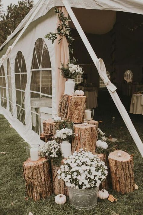 24 Rustic Fall Marriage ceremony Concepts On A Finances (You Want To Recreate!) Check more at https://howcandothis.com/weddingideas/24-rustic-fall-marriage-ceremony-concepts-on-a-finances-you-want-to-recreate/ Estilo Chola, Outdoor Tent Wedding, Wedding Isles, Deco Champetre, Barn Wedding Decorations, Outdoor Fall Wedding, Rustic Wedding Diy, Diy Deco, Garden Decor Diy