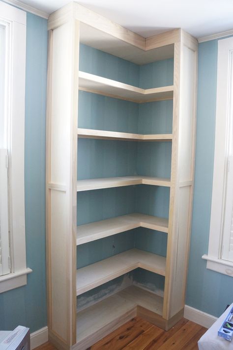 Wood Closet Shelves, Corner Bookshelves, Closet Shelves, In The Corner, Built In Bookcase, Corner Shelves, Home Library, Built Ins, 인테리어 디자인