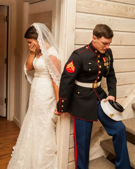 Such a cute photo!!! And story! // Couple shares touching story behind viral wedding photo - TODAY.com Marine Wedding, Emotional Photos, Military Wedding, Military Love, A Wedding Dress, The Perfect Guy, Wedding Moments, Military Uniform, Wedding Pics