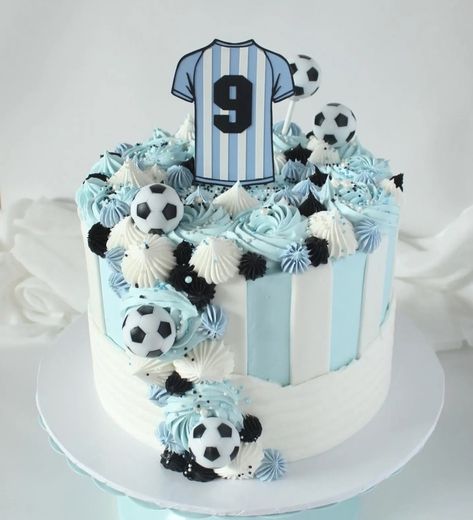 Man City Birthday Cakes, Man City Birthday Theme, Argentina Theme Cake, Soccer Birthday Cakes Messi, Man City Cake Ideas, Messi Soccer Cake, Messi Theme Cake, Messi Birthday Cake, Soccer Themed Cake