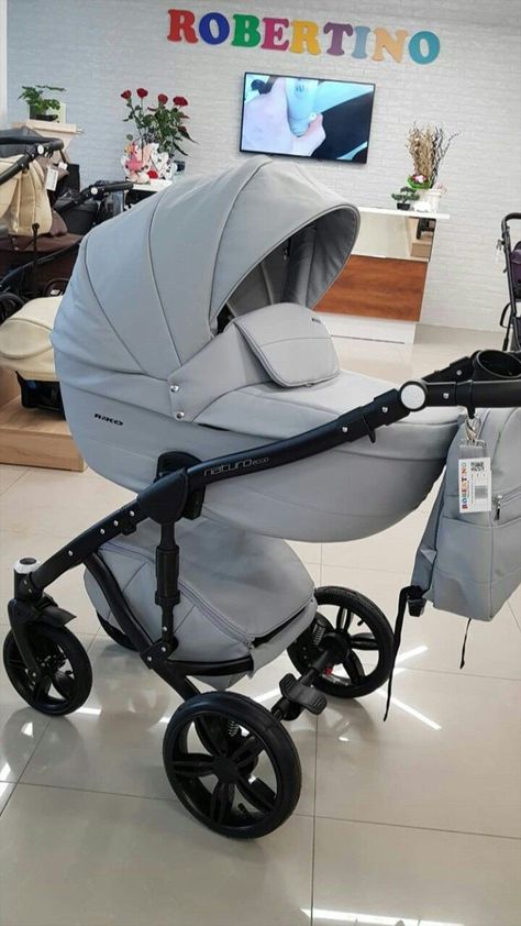 Newborn Pram, Stroller Newborn, Vom Avea Un Copil, Cozy Baby Room, Baby Accesories, Newborn Stroller, Baby Pram