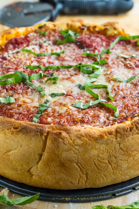 Deep Dish Pizza Chicago Style Deep Dish Pizza, Deep Dish Pizza Recipe, Chicago Deep Dish Pizza, Chicago Style Pizza, Chicago Pizza, Homemade Dough, Deep Dish Pizza, Pizza Rolls, Deep South