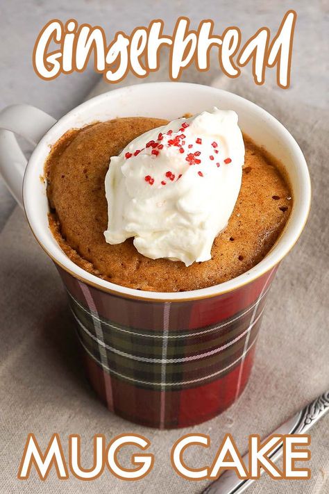 Easy Mug Cake Recipe, Gingerbread Mug Cake, Mug Dessert Recipes, Microwave Mug Recipes, Gingerbread Mug, Jar Cookies, Microwave Dessert, Easy Mug Cake, Frugal Cooking