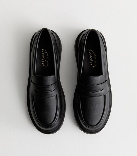 New Look Black Chunky Leather-Look Loafers. From their Comfort.  details to their leather-look finish, these chunky loafers are a practical and comfy pick to elevate your office of off-duty look. Material: leather-look Fit: standard Shoe Style: loafers Colour: black Fastening: slip-on Toe: round toe Design: chunky sole. Comfort: a range of styles designed with features such as cushioned padding, softer linings and flexible soles. Style Loafers, Chunky Loafers, Chunky Heel Shoes, Autumn 2024, Wide Fit Shoes, Ballet Pumps, Pumps Flat, Shoe Style, Platform Shoes