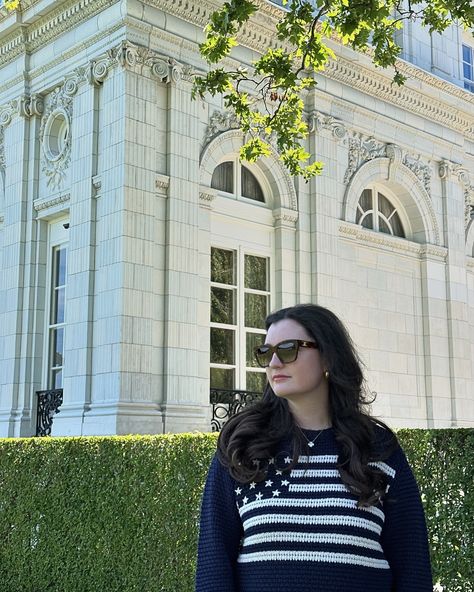 Recent camera roll favorites from a weekend in Newport, RI 🐚🌊🇺🇸 . . . Outfit of the day, ootd, classic style, old money aesthetic, coastal grandmother, coastal granddaughter, Newport, Rhode Island, New England summer #newport #newportri #rhodeisland #newengland #newenglandsummer #summeraesthetic #summerfashion #coastalgrandmother #coastalgranddaughter #coastalstyle #classicstyle #elegantstyle #tallgirlstyle #oldmoneyaesthetic Newport Ri Outfit, New England Summer, Aesthetic Coastal, England Summer, Tall Girl Fashion, Coastal Granddaughter, Coastal Grandmother, Newport Rhode Island, Newport Ri