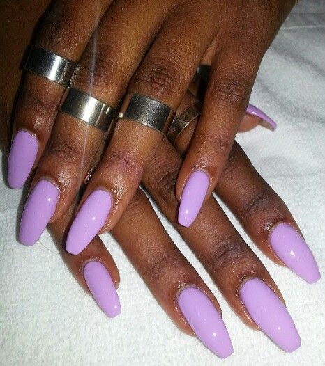 Long purple nails Purple Nails Brown Skin, Different Color Purple Nails, Purple Nails On Dark Skin, Light Purple Dip Nails, Matte Lilac Nails, Baby Purple Nails, Lilac Nails Acrylic, Lavender Purple Nails, Long Purple Nails