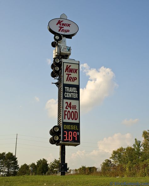 Kwik Trip, Old Neon Signs, Gas Station, Vintage Signs, Highway Signs, True Love, Presentation, Sound, Neon Signs