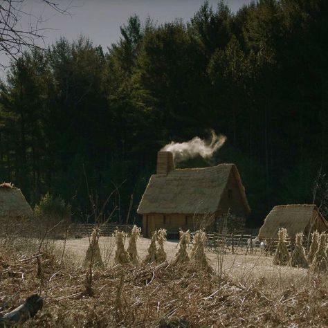 Witch Of Blackbird Pond, Robert Eggers, The Vvitch, Medieval Witch, Dark Fairycore, Medieval Aesthetic, Salem Witch Trials, Witch Trials, Salem Witch