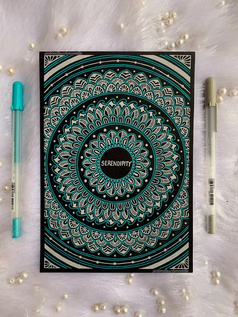 Gelly Roll Mandala, Gelly Roll Pens Art Doodles, Pen Art Doodle, Gelly Roll Pens, Drawing Mandalas, Colourful Mandala, Mandala Sketch, Black Mandala, Prismacolor Art