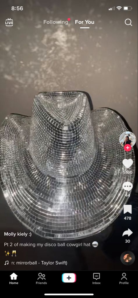 Mirrored Cowboy Hat, Disco Ball Cowgirl Hat, Taylor Swift Concert Fan Outfit, Mirrorball Costume Taylor Swift, Midnight Tour Outfit, Mirror Ball Outfit Ideas, Taylor Swift Concert Fit Ideas, Mirrorball Cowboy Hat, Mirrorball Inspired Outfit