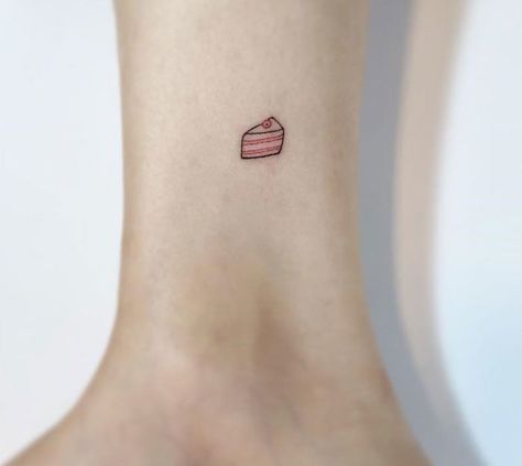 Minimal-tattoos-playground-tat2-korea Pastry Tattoo, Baking Tattoo, Baker Tattoo, Cake Tattoo, Minimalist Symbols, Cupcake Tattoos, Minimalist Tattoo Meaning, Pattern Tattoos, Paris Tattoo