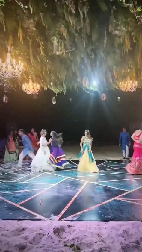 Best Wedding Dance Videos, Songs To Dance To At A Wedding, Indian Wedding Dance Video, Wedding Dance Indian, Best Dance Songs, Indian Wedding Dance, Wedding Dance Performance, Indian Wedding Aesthetic, Couple Dance Songs