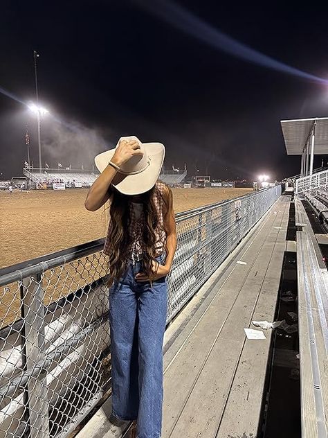 Check out this video Cutest western outfit for the rodeo! from Hope Weeks Amazon Western Outfits, Modern Western Outfits, Cute Rodeo Outfits For Women, Rodeo Outfits For Women Summer, Cute Western Outfits, Rodeo Outfits, Western Outfit, Western Rodeo, Fit Ideas