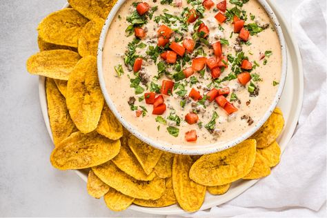 Beef Queso Dip, Queso Dip Recipe, Queso Dip Recipes, Queso Dip, Cheese Potatoes, Healthier Choices, Clean Eats, How To Eat Paleo, Keto Desserts