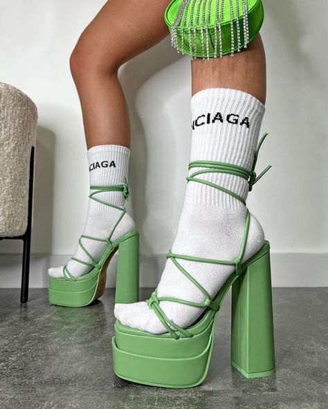 Grad Shoes, Platform Dress Shoes, High Heel Gladiator Sandals, Platform Shoes Sandals, Summer Pumps, Pretty Heels, Orange Heels, Roman Sandals, Elegant Heels