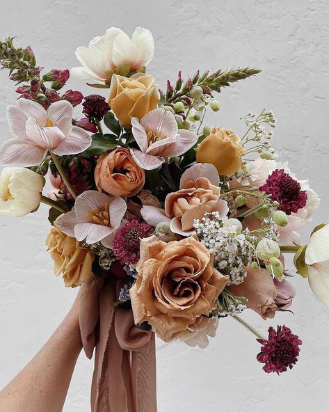 Mauve Bridesmaid, Simple Wedding Bouquets, Wedding Ceremony Arch, Bridal Table, Rustic Fall Wedding, Fall Wedding Bouquets, Fall Wedding Flowers, Fall Wedding Decorations, Flower Farm