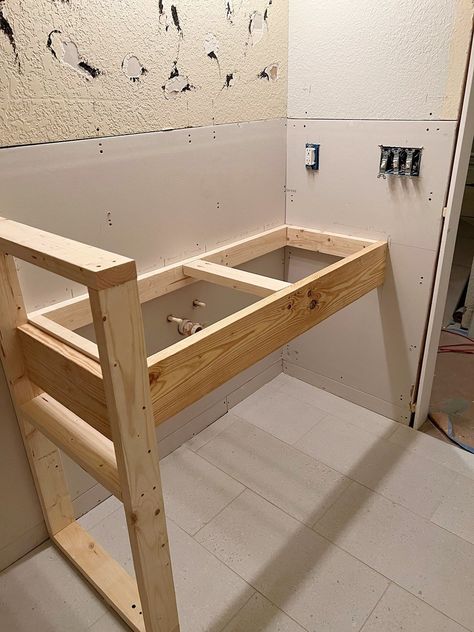 Built In Bathroom Vanity, Concrete Sink Bathroom, Concrete Bathroom Vanity, Diy Bathroom Sink, Bathroom Sink Diy, Concrete Bathroom Sink, Cement Bathroom, Concrete Vanity, Standard Bathroom